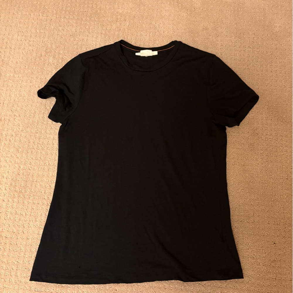 Icebreaker tech lite merino t shirt in women’s medium, black, with flaws